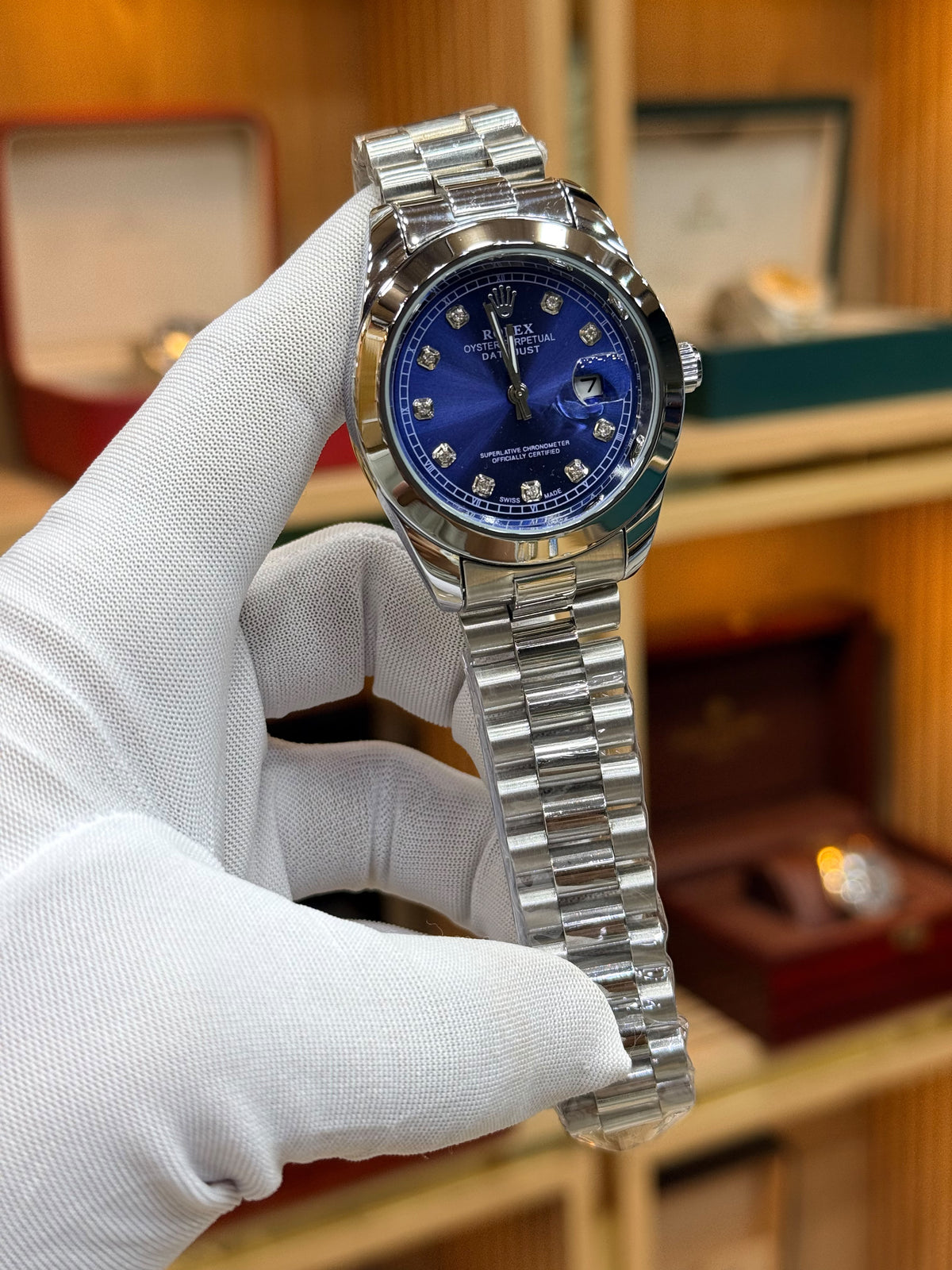 Signature Two-Tone Classic Bracelet Watch – Silver / Royal Blue Dial