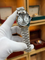 Signature Two-Tone Classic Bracelet Watch – Silver / Pearl Dial